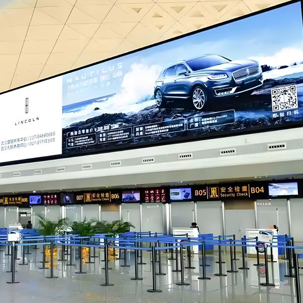 airport-billboards-(4)